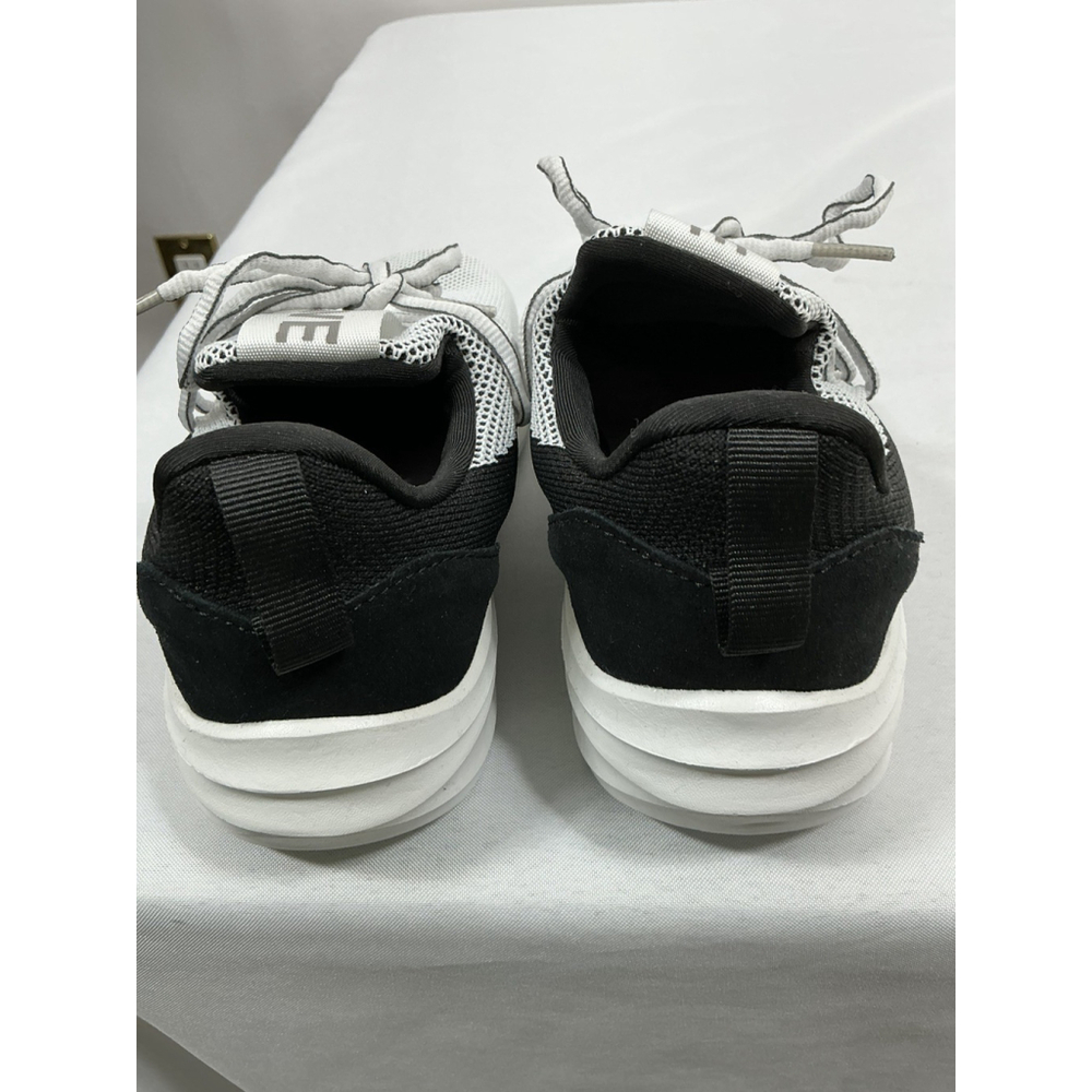 Woman’s NWOT Zove Slip On Wide Toe Box Sneakerss 7.5 XW black white - Picture 5 of 7
